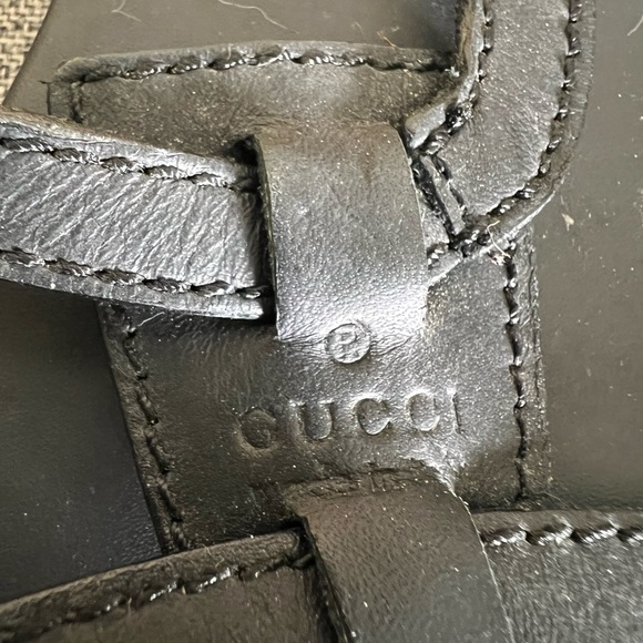 Gucci Black Leather Sandals, Size 40E EU (10 in US) - Picture 9 of 9